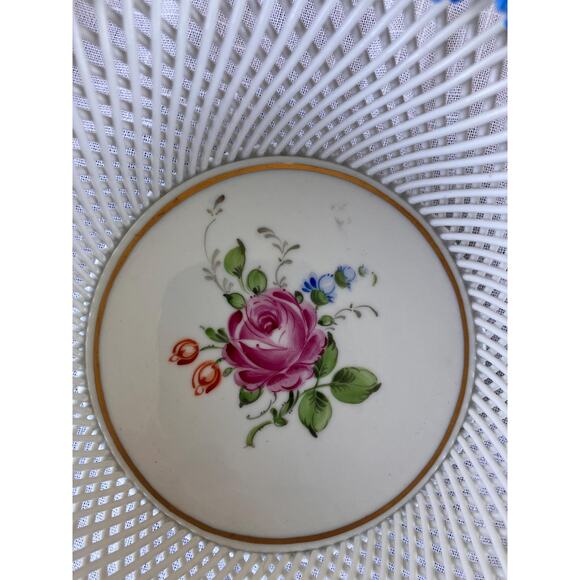 1917 Von Schierholz Porcelain Basket: German Floral Woven Trinket Dish - Picture 7 of 8